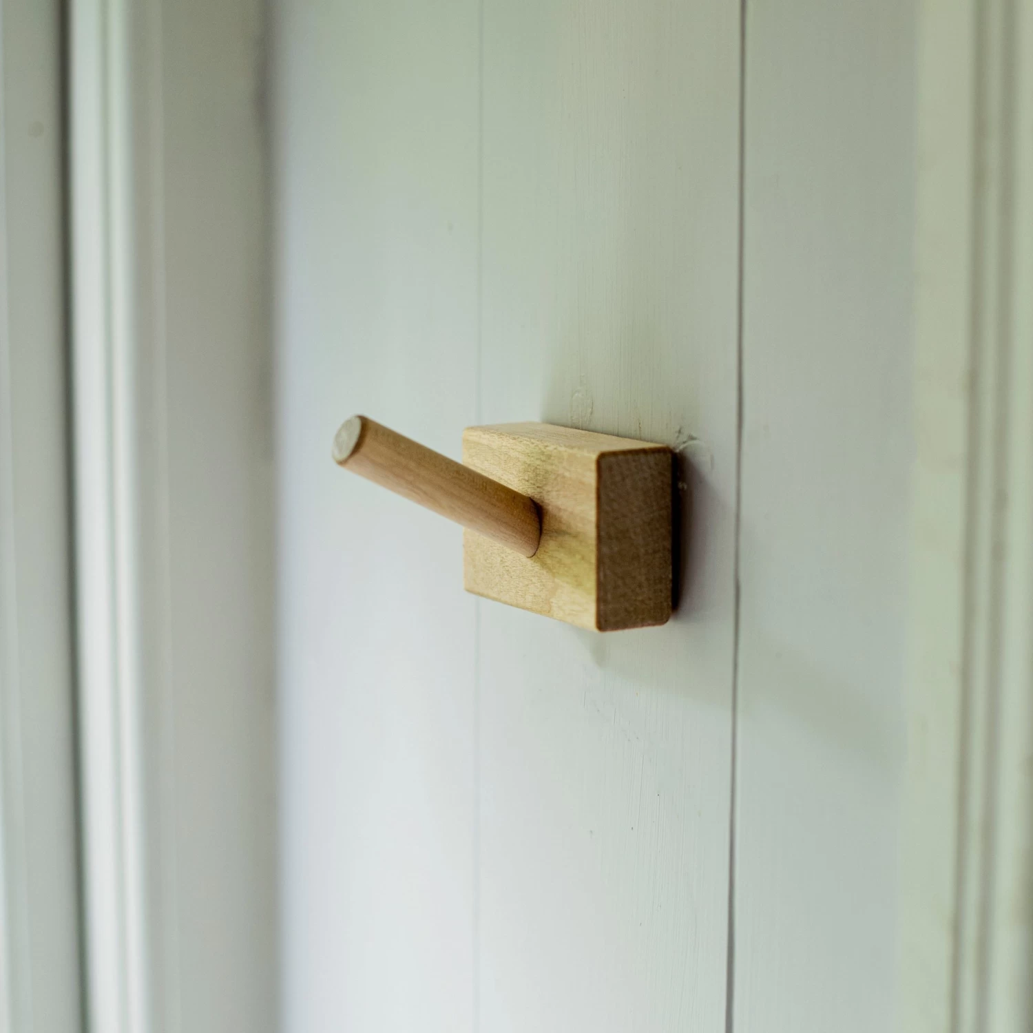 Leiste Mit Aufhänger Selbstklebend Birke 6 Cm 4 Leiste Mit Aufhänger Selbstklebend Birke 6 Cm – Bild 2