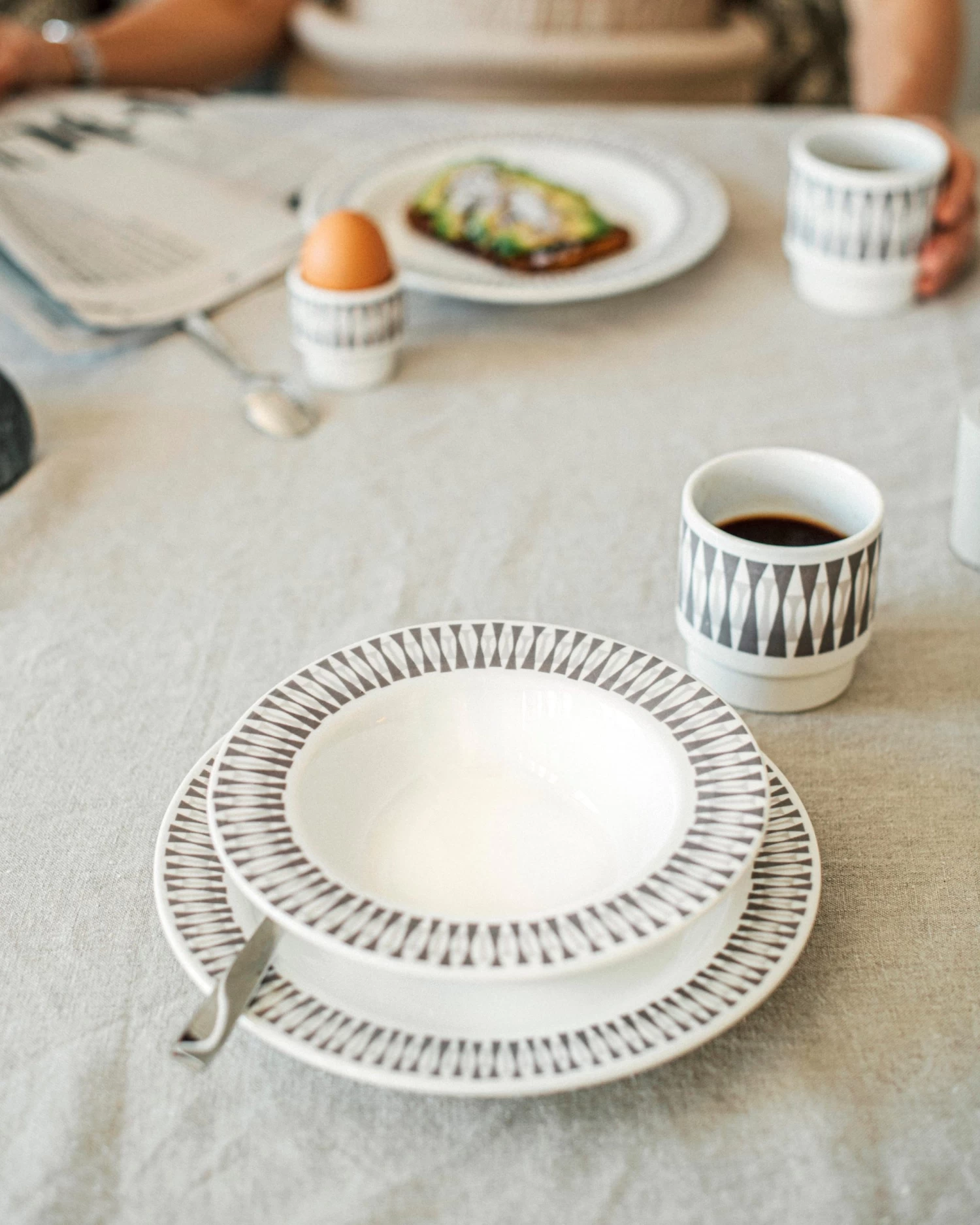 Teller Stig Lindberg Diabolo Tief 18 Cm Grau 8 Teller Stig Lindberg Diabolo Tief 18 Cm Grau – Bild 6