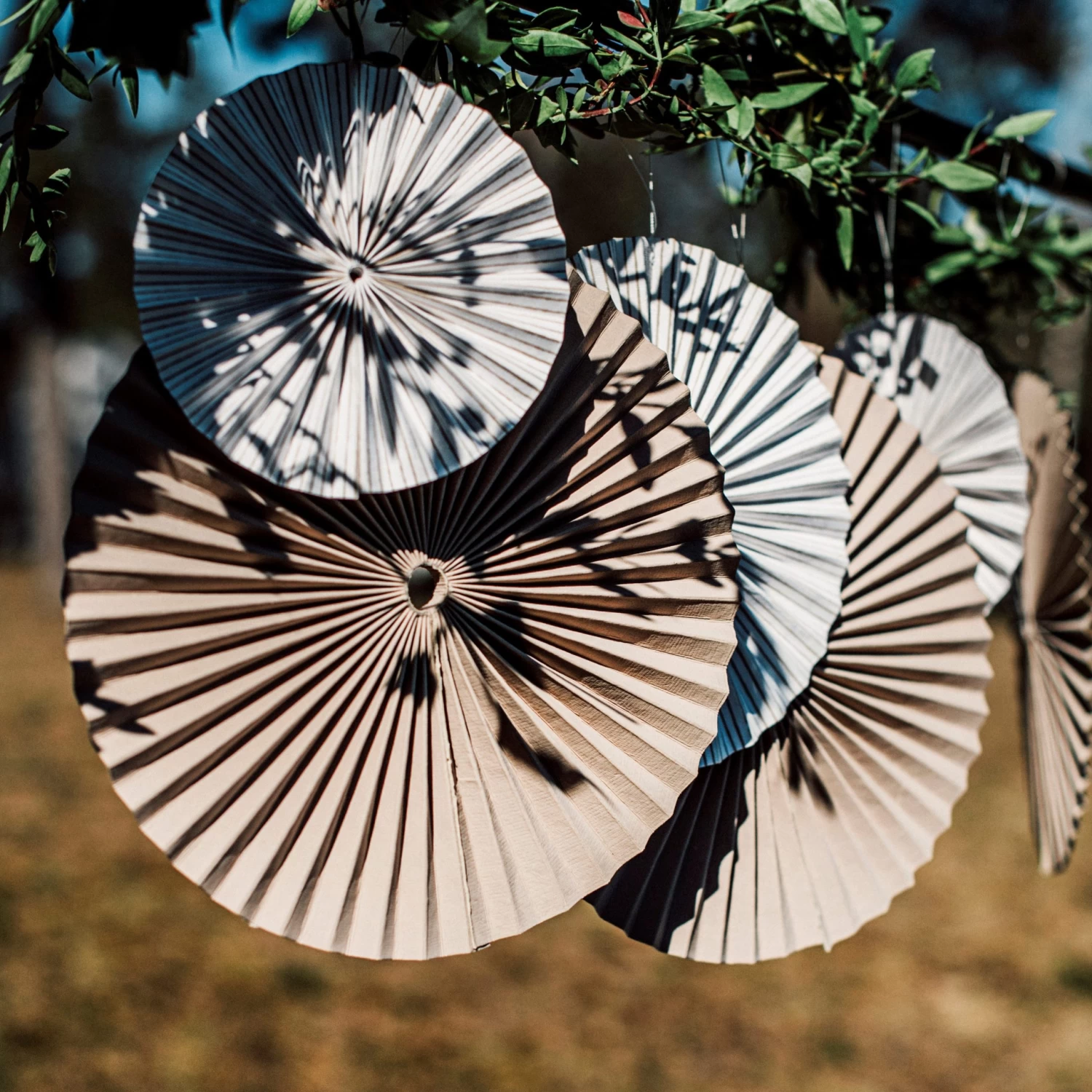 Papierdekoration Recycelt 15 Cm Streifen Beige 6 Papierdekoration Recycelt 15 Cm Streifen Beige – Bild 4